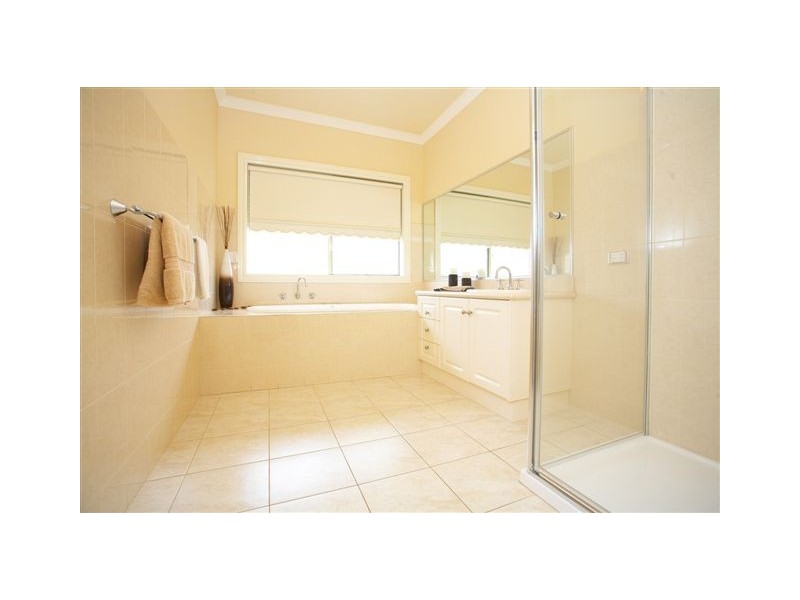 22 Howard Street, Altona Meadows VIC 3028