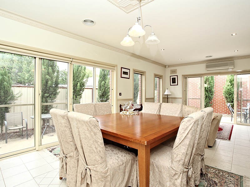 51 Linnet Street, Altona VIC 3018