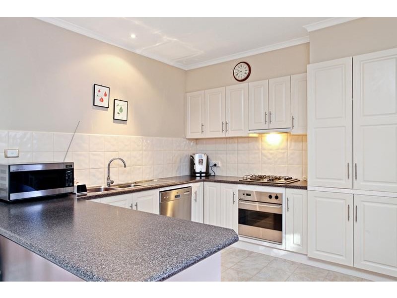 3/215 Queen Street, Altona VIC 3018