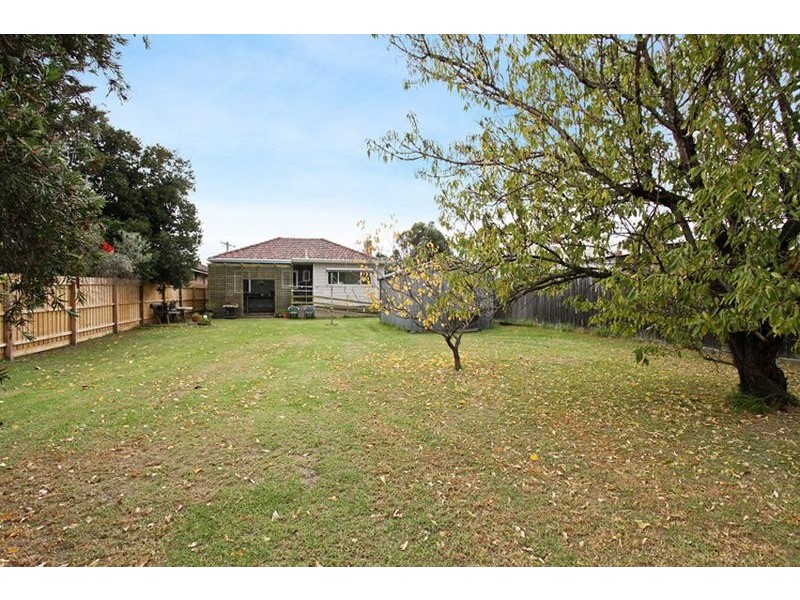 15 Mulga Street, Altona VIC 3018