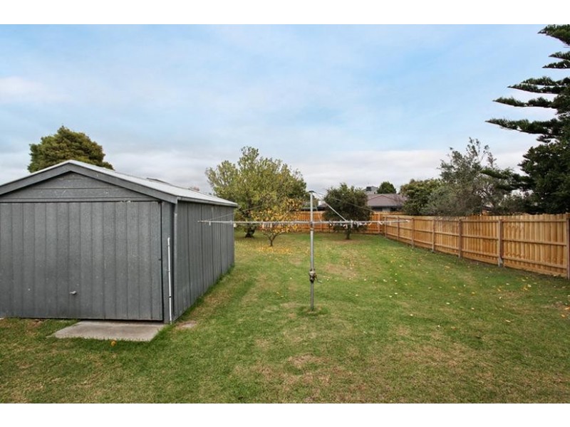 15 Mulga Street, Altona VIC 3018