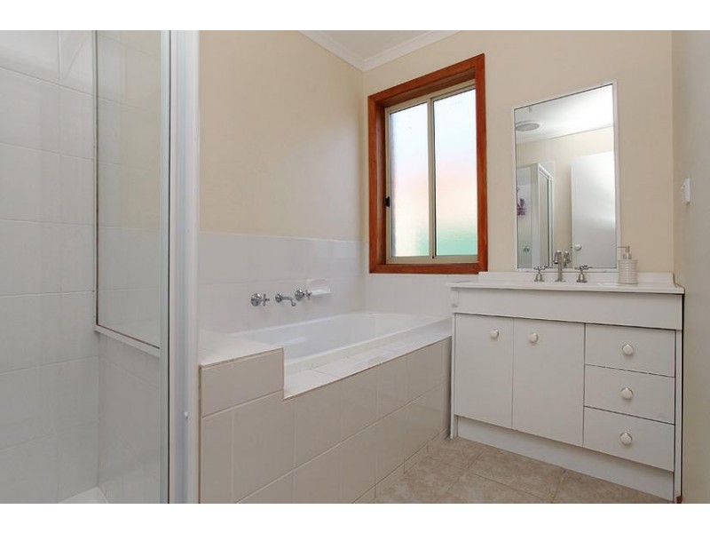 386 Queen Street, Altona Meadows VIC 3028