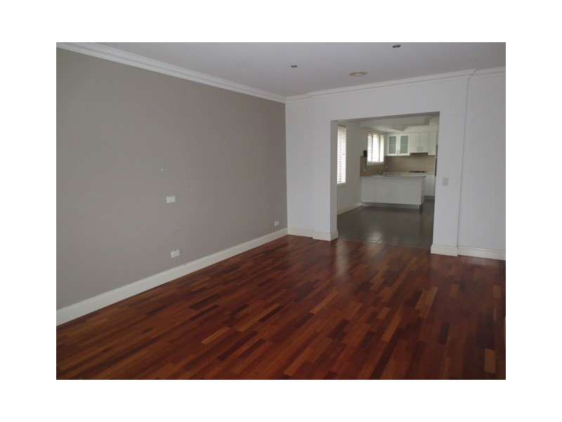 1/28 Bracken Grove, Altona VIC 3018