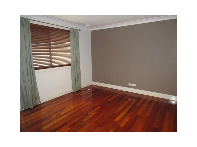 1/28 Bracken Grove, Altona VIC 3018