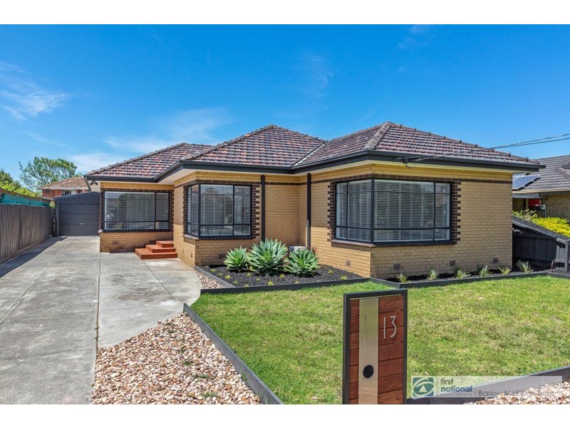 13 James Avenue, Seaholme VIC 3018