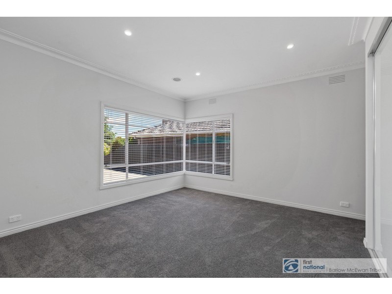 13 James Avenue, Seaholme VIC 3018