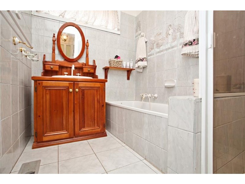 20 Galvin Street, Altona VIC 3018