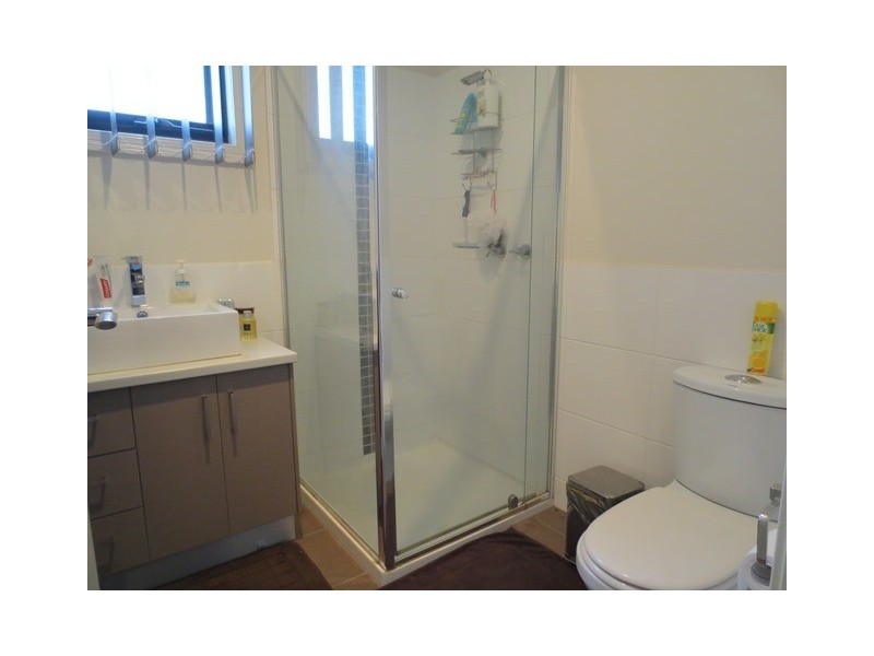 37 Swamphen Drive, Williams Landing VIC 3027