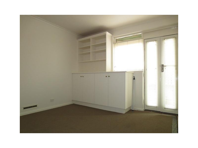 2/22 Harrington Square, Altona VIC 3018