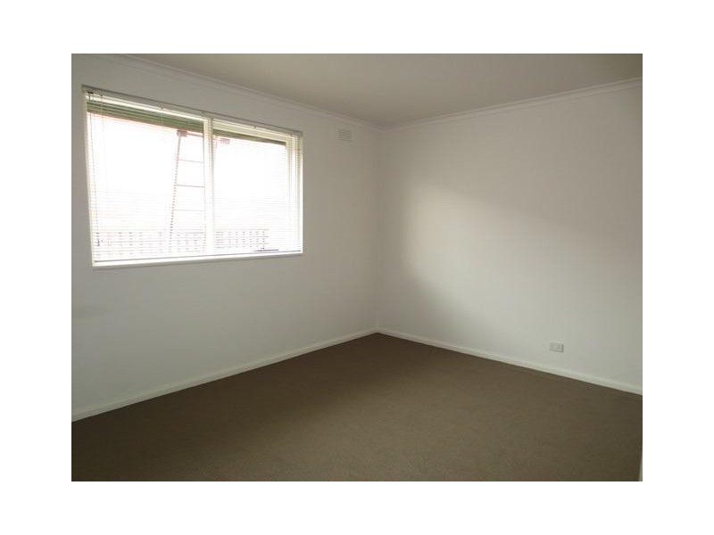 2/22 Harrington Square, Altona VIC 3018