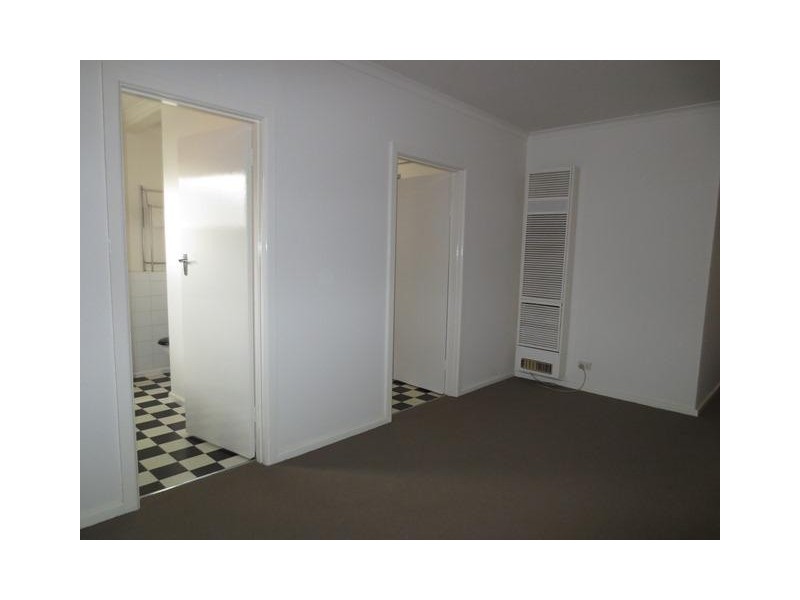 2/22 Harrington Square, Altona VIC 3018