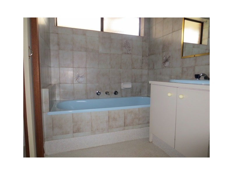 38 Burt Street, Altona VIC 3018