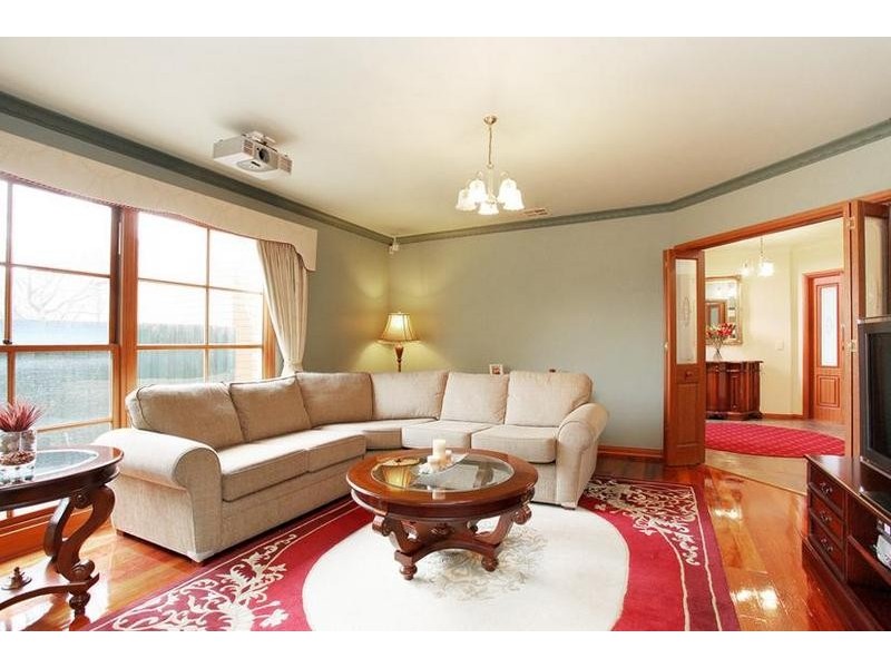 18 McAlpine Court, Altona VIC 3018