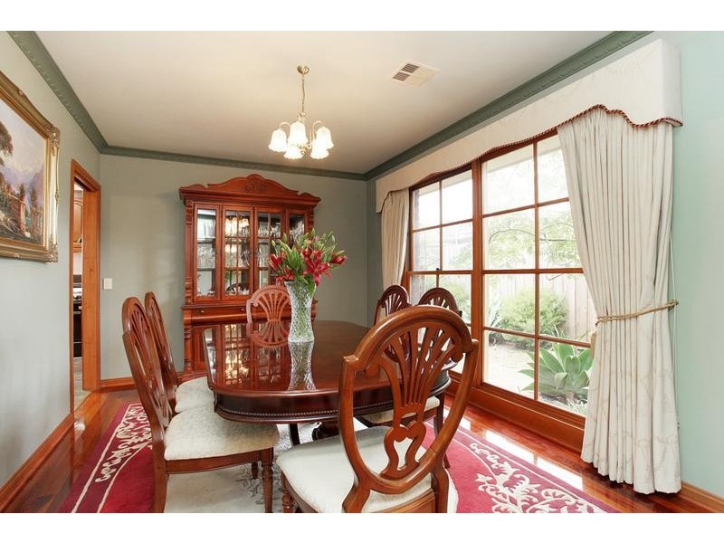 18 McAlpine Court, Altona VIC 3018