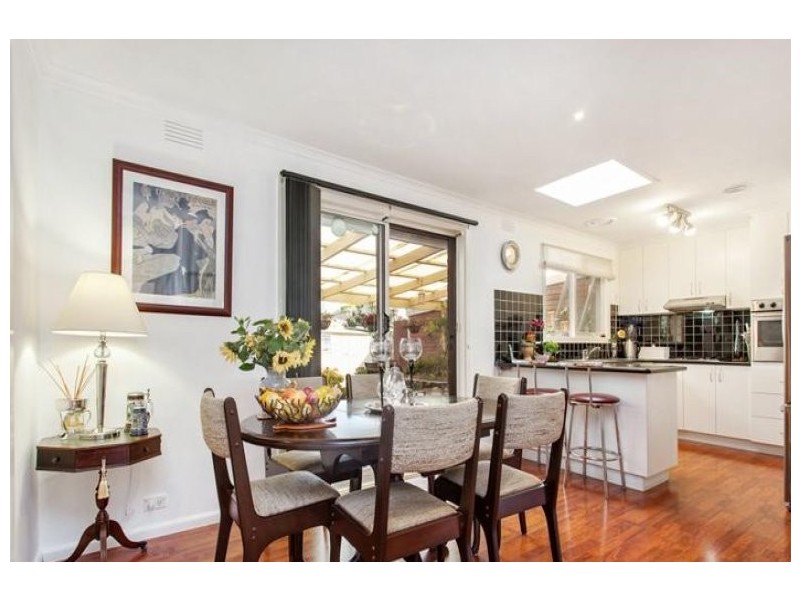 6 Edwards Drive, Altona Meadows VIC 3028