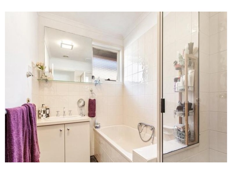 6 Edwards Drive, Altona Meadows VIC 3028