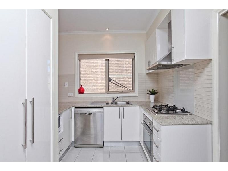 1/8 Rayner Street, Altona VIC 3018