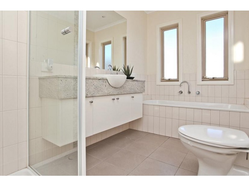 1/8 Rayner Street, Altona VIC 3018