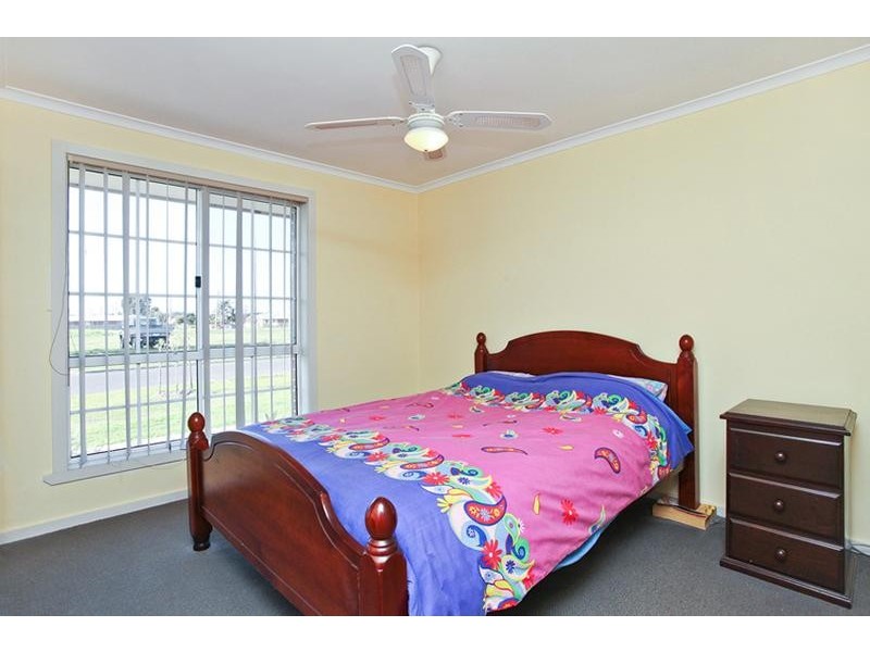 42 Howard Street, Altona Meadows VIC 3028