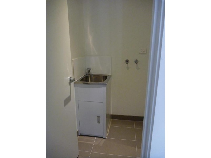 204/112-114 Pier Street, Altona VIC 3018