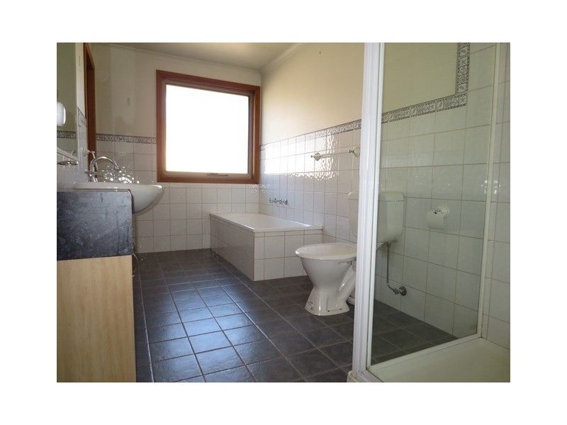 59 Angus Avenue, Altona North VIC 3025