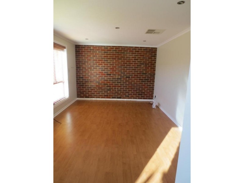 24 Howard Street, Altona Meadows VIC 3028