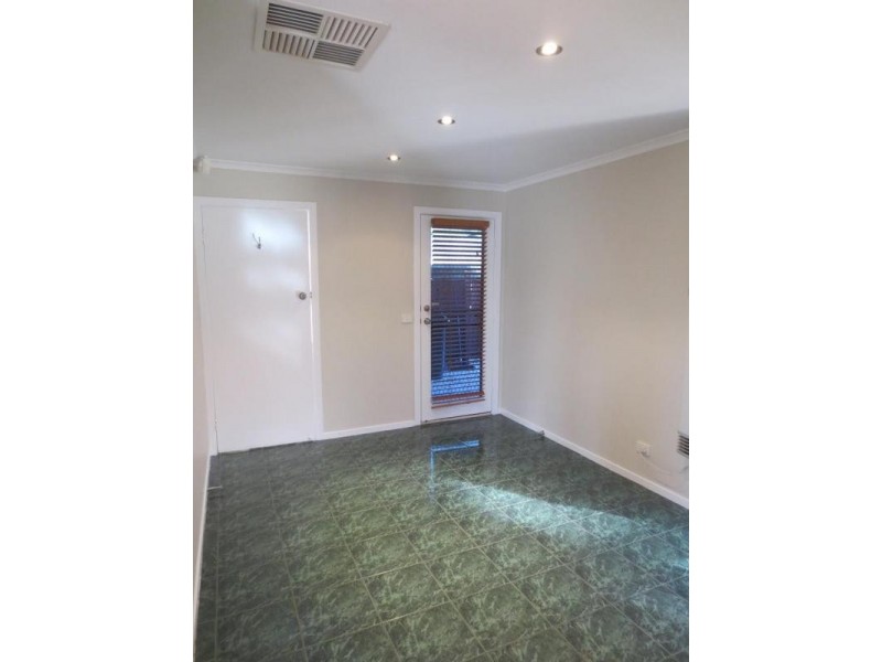 24 Howard Street, Altona Meadows VIC 3028