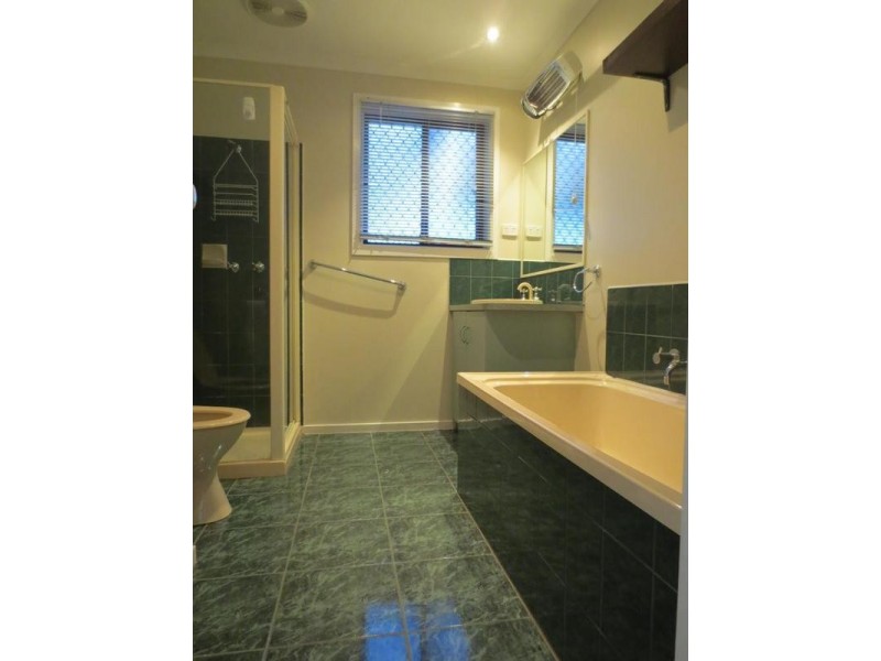 24 Howard Street, Altona Meadows VIC 3028