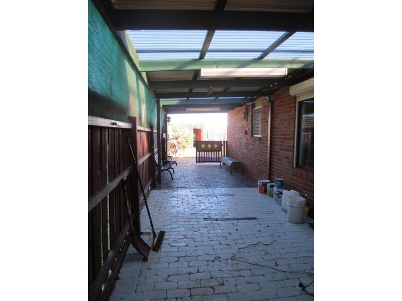 24 Howard Street, Altona Meadows VIC 3028