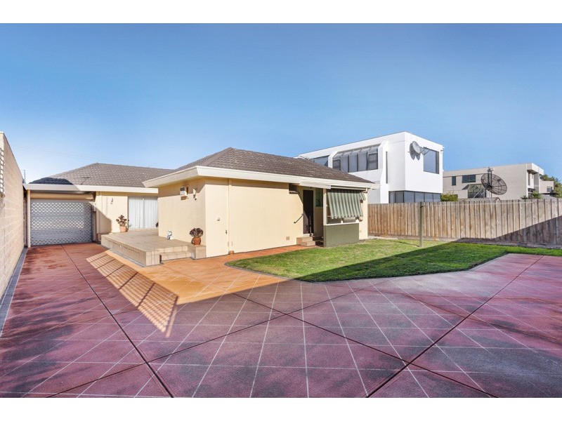 75 Esplanade, Altona VIC 3018