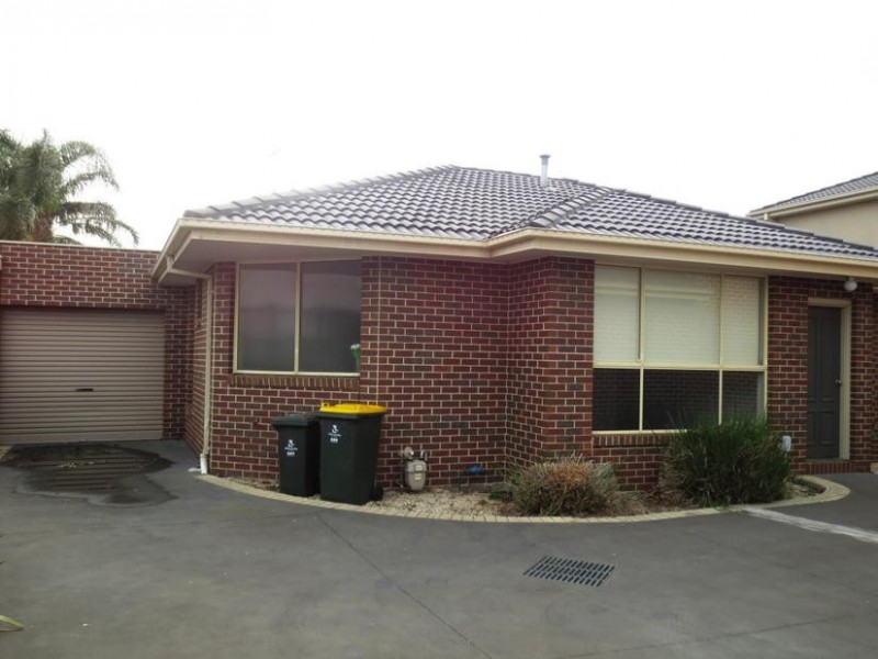 4/32 Civic Parade, Altona VIC 3018