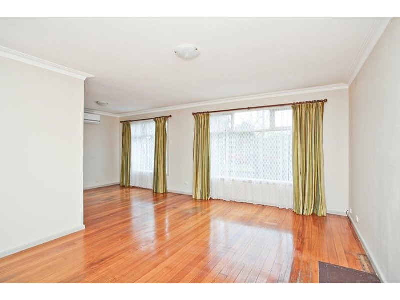 95 Waters Drive, Seaholme VIC 3018