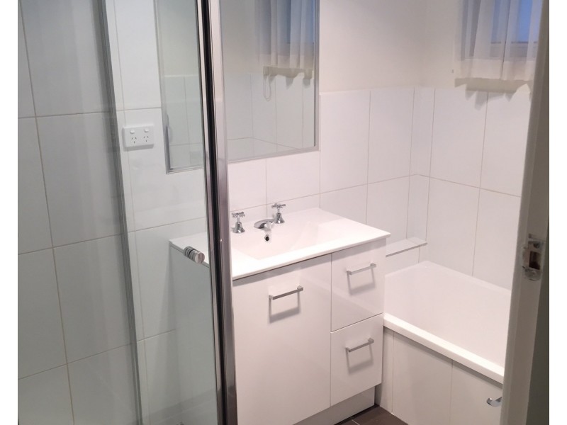 14 Hammond Street, Altona VIC 3018