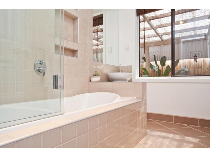 5 Birrell Court, Altona Meadows VIC 3028