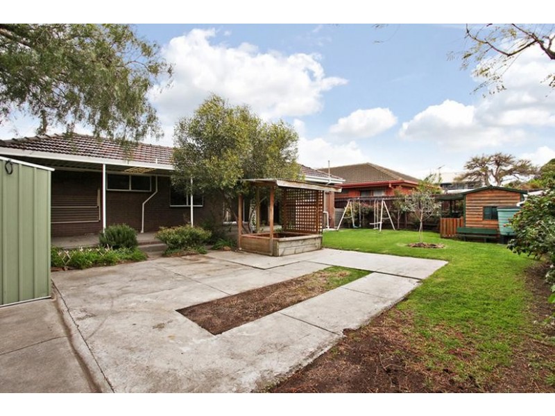 51 Noordenne Aveunue, Seaholme VIC 3018