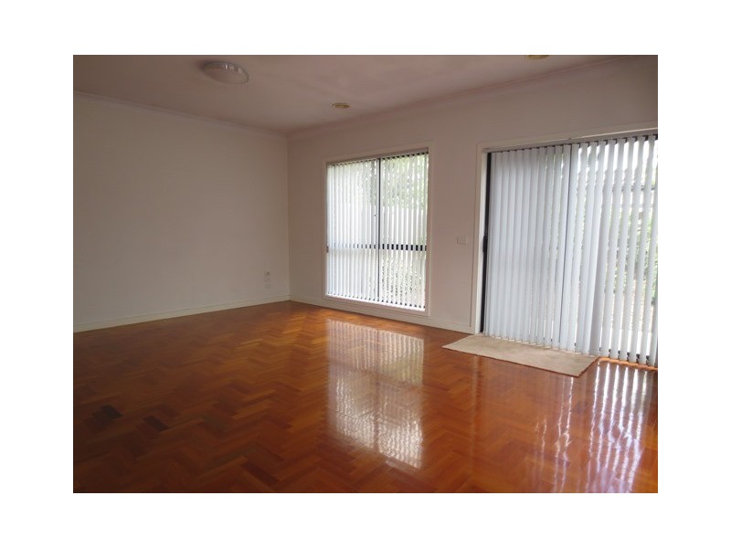 13A Eames Avenue, Brooklyn VIC 3012
