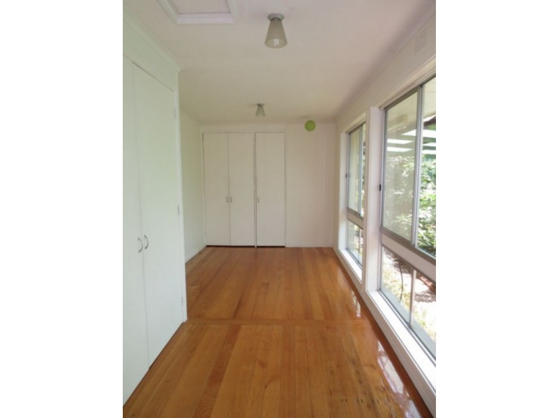 67 Bracken Gve, Altona VIC 3018