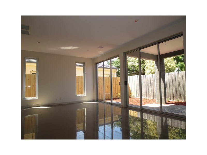 3/6 David Street, Altona VIC 3018