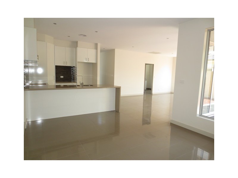 3/6 David Street, Altona VIC 3018