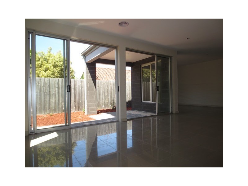 3/6 David Street, Altona VIC 3018