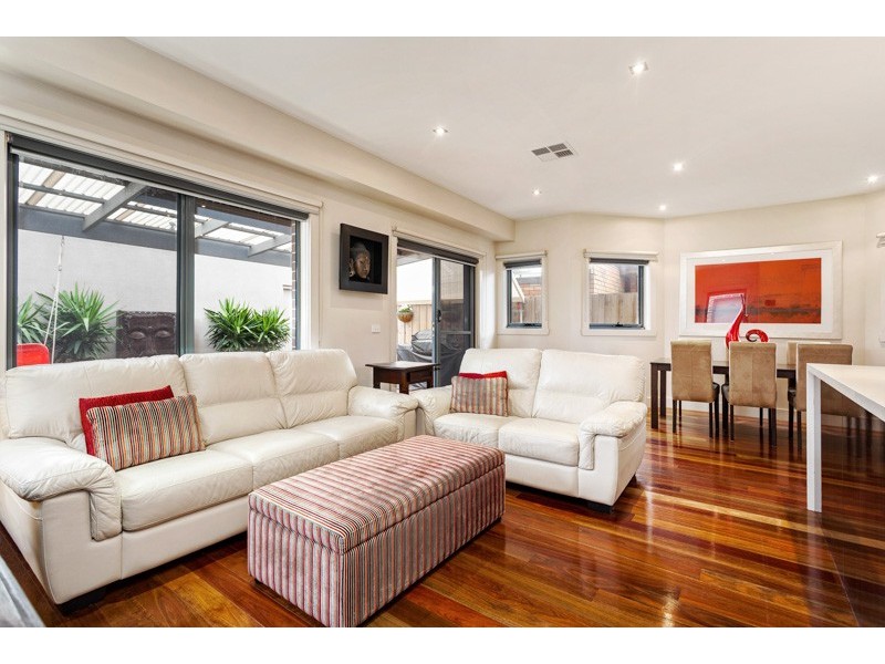 1/47 Rayner Street, Altona VIC 3018