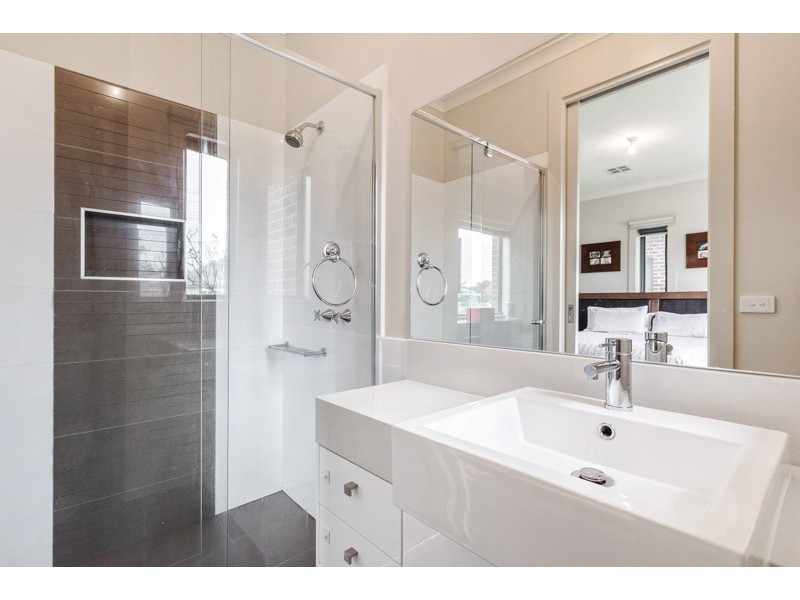 1/47 Rayner Street, Altona VIC 3018