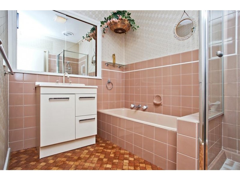 18 Merritt Court, Altona VIC 3018