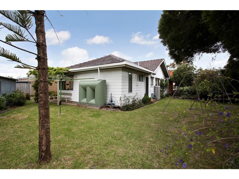 18 Merritt Court, Altona VIC 3018