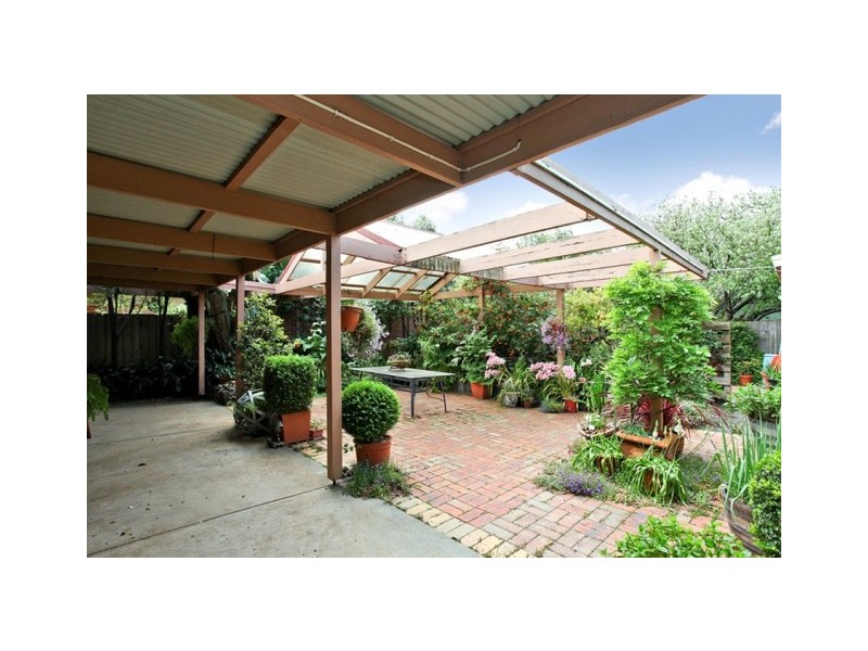 4 Waratah Street, Seaholme VIC 3018