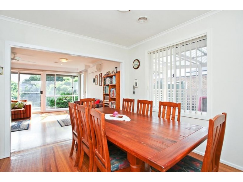 38 Dove Avenue, Altona VIC 3018