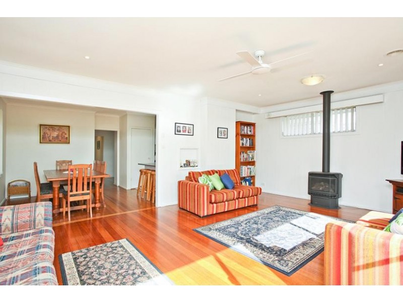 38 Dove Avenue, Altona VIC 3018