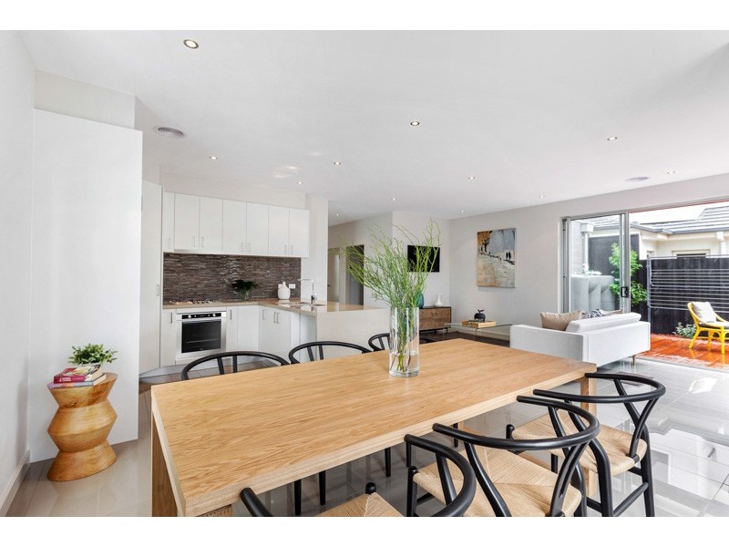 1/6 David Street, Altona VIC 3018