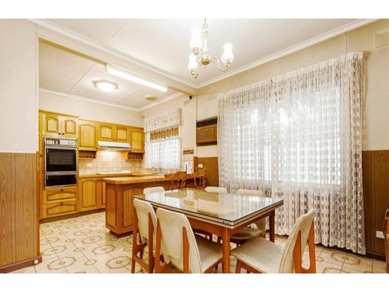 186 Civic Parade, Altona VIC 3018