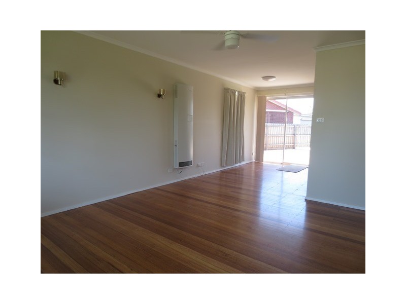 16 Whitaker Avenue, Laverton VIC 3028